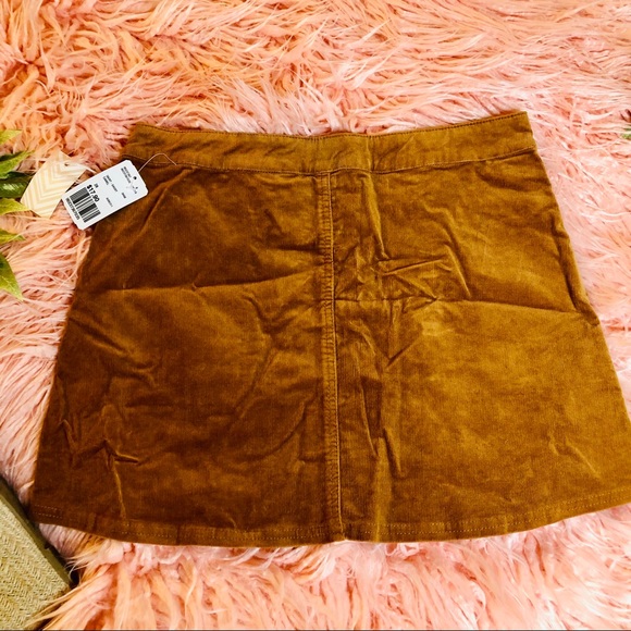 🎉 HP 🎉 NWT Camel color Corduroy Skirt 🐪✨ - Picture 8 of 10